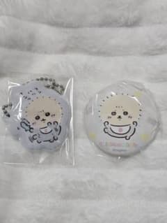 ちいかわbaby ラッコ先生 キーホルダー、缶バッジのサムネイル