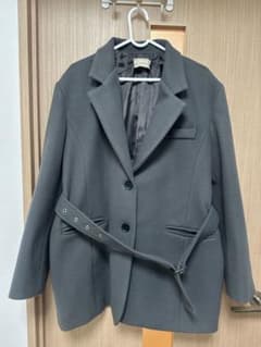 グレー ベルト付きジャケットのサムネイル
