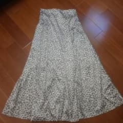 ヒョウ柄　ロングスカート（フレア）のサムネイル