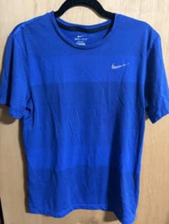 NIKE DRI-FIT ランニングTシャツ ブルー Mサイズのサムネイル