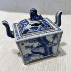 骨董　古染め付け香炉　ぼや付き 染付 祥瑞角香炉 獅子摘龍耳 古染付 骨董 古美術 陶芸 - メルカリ