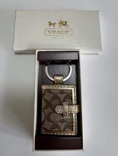 希少品 COACH コーチ ミニ手帳型 キーリング キーホルダー - メルカリ