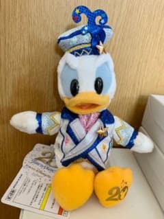 ディズニー　20周年　ドナルド　ぬいぐるみバッジのサムネイル