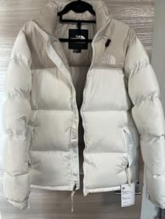 THE NORTH FACE ホワイト ダウン　ヌプシ　新品未使用試着のみのサムネイル