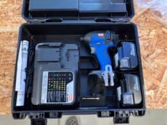 ジャンク品 MAX 14.4Vインパクトドライバー 2バッテリー付き - メルカリ