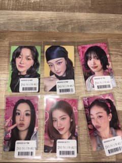 バラ売り可能TWICE THISISFOR ステッカーのサムネイル