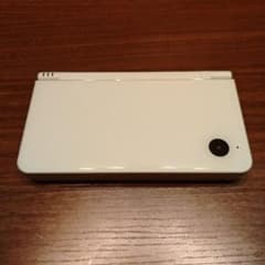 Nintendo DSi LL ホワイト 本体のみのサムネイル