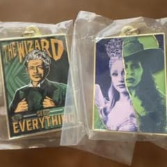 WICKED ウィキッド キーホルダー 2種セットのサムネイル