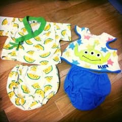 こども服のサムネイル