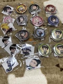 NARUTO ナルトガシャポンオンライン限定 アクリルスイング、缶バッジのサムネイル