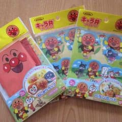 ゆったんママ様専用＊値下げ☆アンパンマン  おにぎりラップ・バランセットのサムネイル