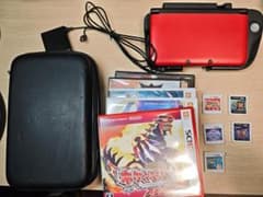 닌텐도 3DS LL 레드 × 블랙 본체 + 소프트 5 개 + 확장 슬라이드 패드