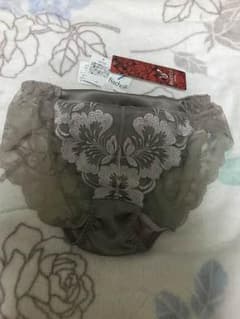 ショーツのサムネイル