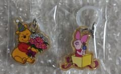 くまのプーさん ピグレット アクリルキーホルダー 2点セットのサムネイル