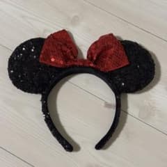 美品 ディズニー ミニーマウス カチューシャ スパンコール 赤のサムネイル