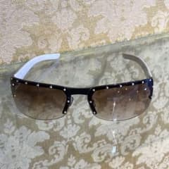 【美品✨】GUCCI サングラス スタッズ GG柄 ホワイト ブラウンのサムネイル