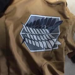 進撃の巨人服のサムネイル