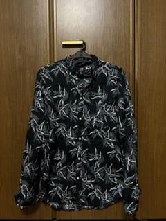 H&M 長袖シャツ ボタニカル柄 ブラックのサムネイル