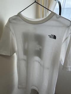 THE NORTH FACE ホワイト Tシャツのサムネイル