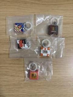 【チロルチョコ】めじるしアクセサリー セミコンプのサムネイル
