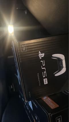 Two PS5 pro 2 tb and NINTENDO SWITCH 2のサムネイル