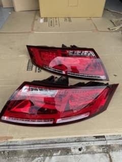 アウディ TT 8J LEDテールランプ シーケンシャルスタイル 8S風 中古品のサムネイル