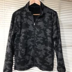 裏ボア付きジャケット　Ｍ　ブラック系カモフラ柄のサムネイル