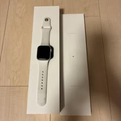 Apple Watch本体 ホワイト シリコンバンドのサムネイル