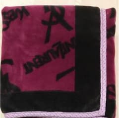 muuuumin様専用 イブサンローラン 毛布のサムネイル