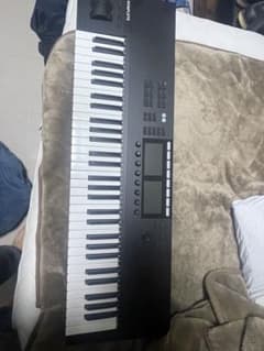 Native Instruments S61 MK2のサムネイル