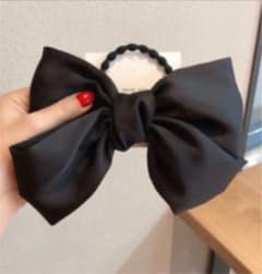 黒リボンヘアゴムのサムネイル