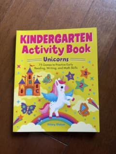 Kindergarten Activity Book 英語学習テキストのサムネイル