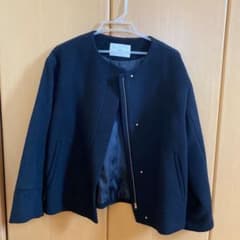ショート丈アウターのサムネイル