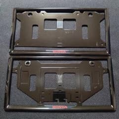 【純正品】ホンダ HONDA ベルリナブラック ナンバーフレーム 前後セットのサムネイル
