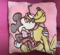 ミッキー&プルートプラチナムザッカfuwa&hugクッション〜ワン！ダフルギフト