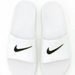 NIKE ベナッシ サンダルのサムネイル