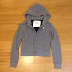 【値下げ】アバクロ美品 スウェットパーカーのサムネイル