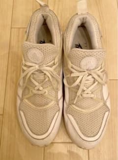 NIKE スニーカーのサムネイル