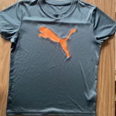 PUMA Tシャツ ネイビー　オレンジロゴ スポーツウェア　150(美品)のサムネイル