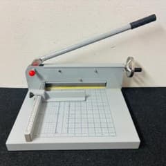 送料無料】大型断裁機 ペーパーカッター ジャンク - メルカリ