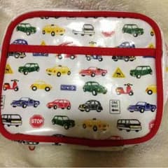 車のポーチのサムネイル