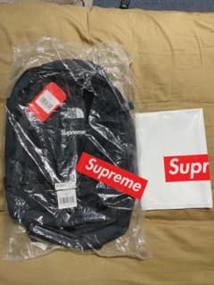 supreme × ノースフェイス　コラボ　バッグパックのサムネイル