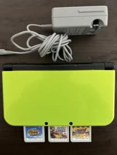 New 3DS LL 本体➕おまけのカセットのサムネイル