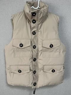 CANADA GOOSE ベージュ ダウンベスト Mのサムネイル