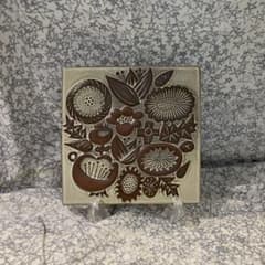 バーズワーズ　陶版　陶版　flowers 花柄浮き彫り陶器置物 インテリア バーズワーズ 陶版 陶版 flowers 花柄浮き彫り陶器置物 インテリア