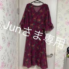 ROSE BUD ワンピース 新品タグ付き！のサムネイル