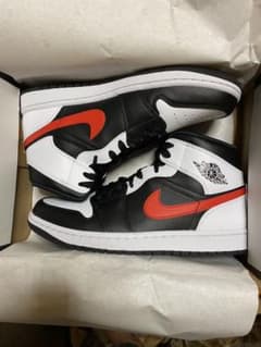 NIKE AIR JORDAN1 midのサムネイル