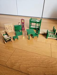 シルバニアファミリー 緑色家具セットのサムネイル