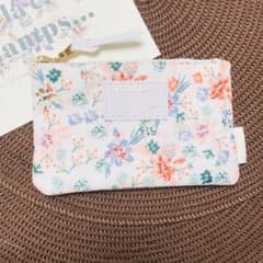 ポーチのサムネイル