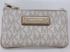 MICHAELKORS キーケースのサムネイル